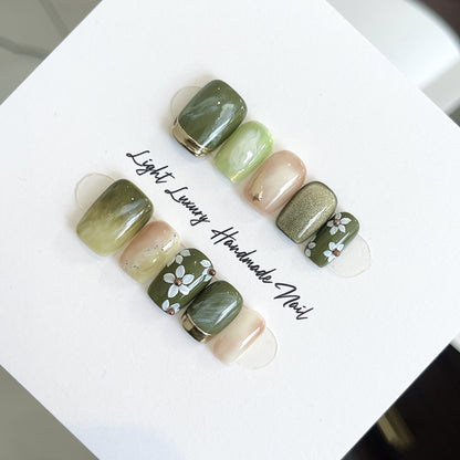 Olive Daisy