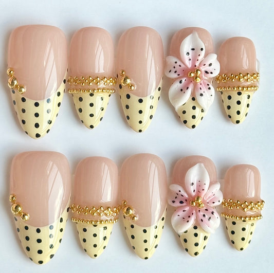 Yellow Polka Tips
